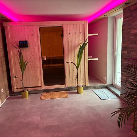 Spring Inn Apartments Майринген Екстериор снимка