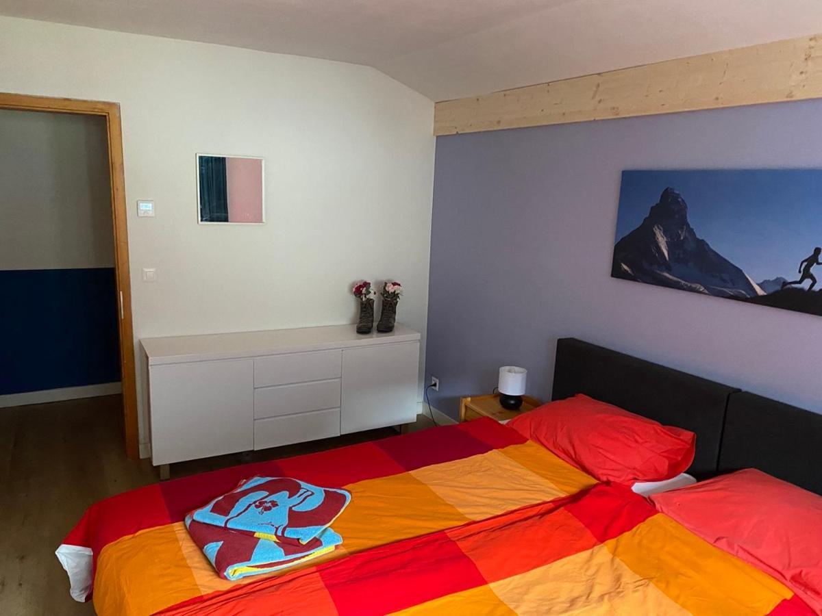 Spring Inn Apartments Майринген Екстериор снимка