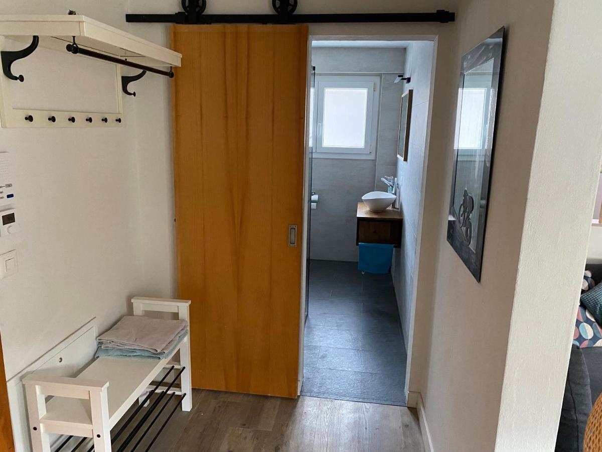 Spring Inn Apartments Майринген Екстериор снимка