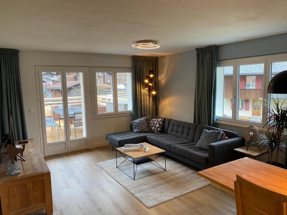 Spring Inn Apartments Майринген Екстериор снимка