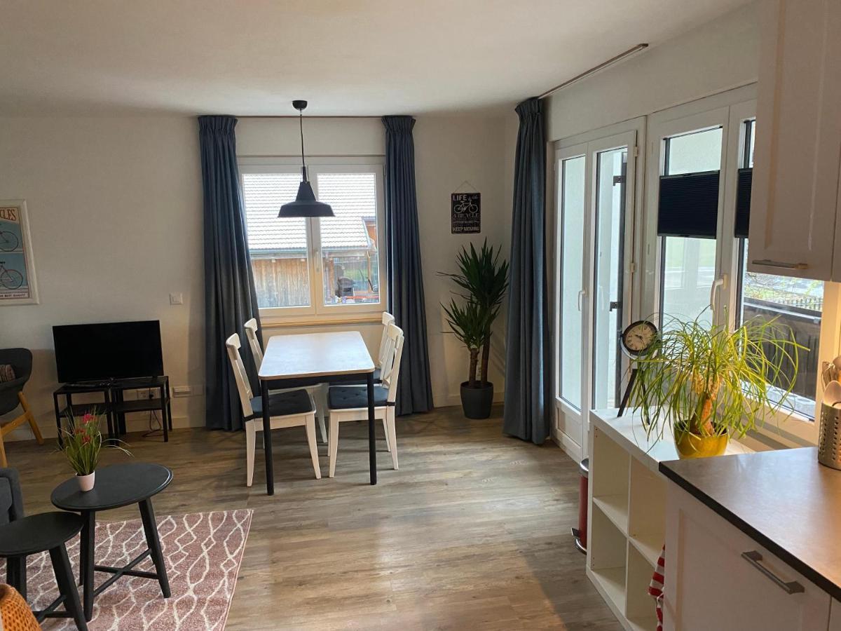 Spring Inn Apartments Майринген Екстериор снимка