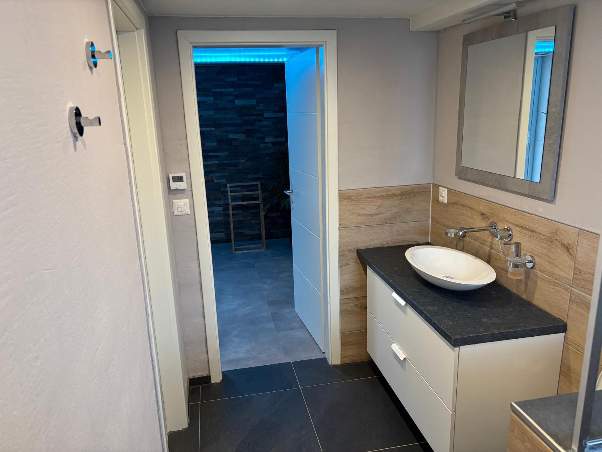Spring Inn Apartments Майринген Екстериор снимка