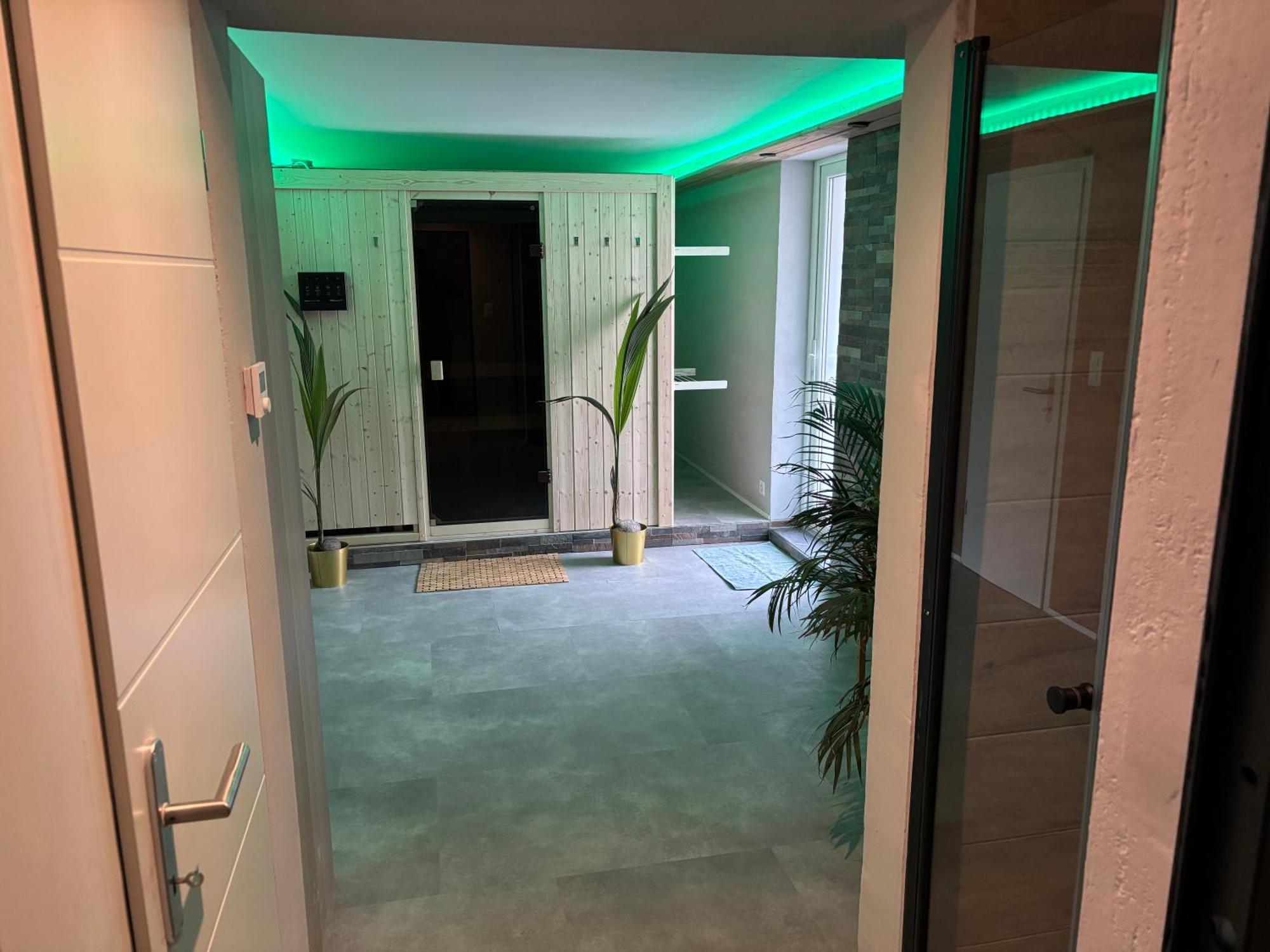 Spring Inn Apartments Майринген Екстериор снимка