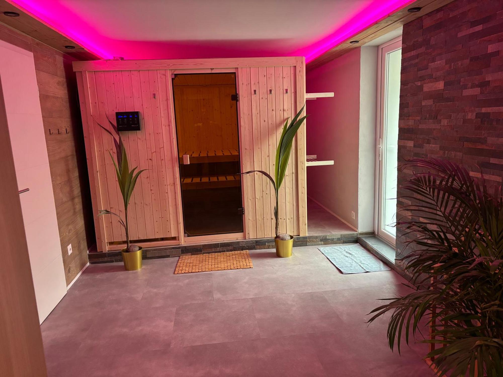 Spring Inn Apartments Майринген Екстериор снимка