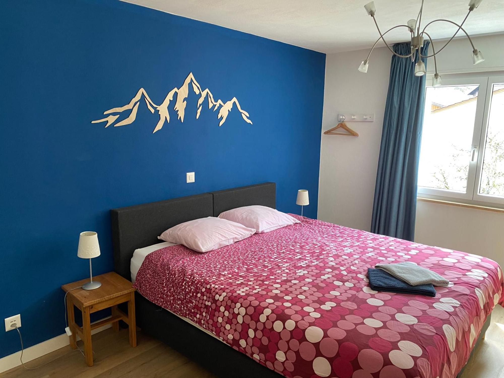 Spring Inn Apartments Майринген Екстериор снимка