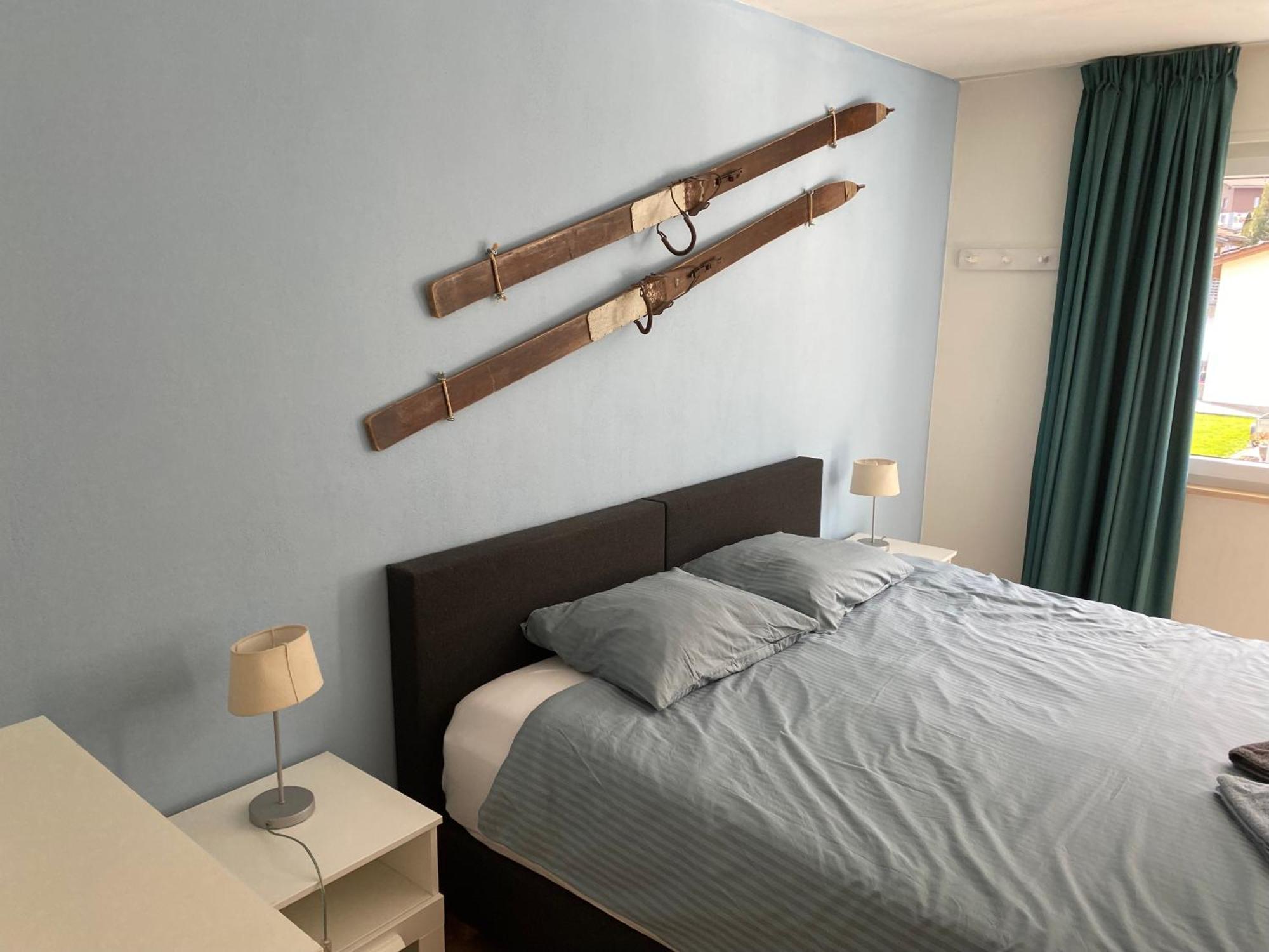 Spring Inn Apartments Майринген Екстериор снимка